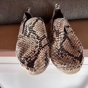 Vince snake pattern loafers